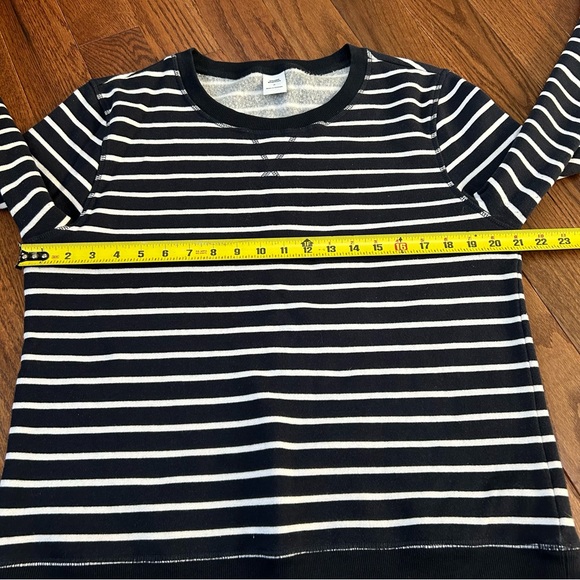 Amazon Essentials Fleece Crewneck Pullover Navy and White Striped size M - Picture 6 of 6